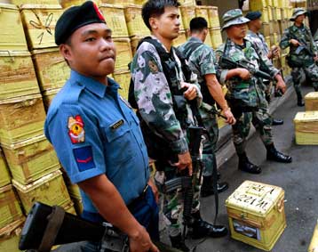 Δρακόντεια μέτρα ασφαλείας στις Φιλιππίνες για το φόβο επίθεσης εν όψει των εκλογών