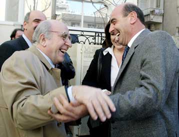 Δυσαρέσκεια Βουλγαράκη για την επίσκεψη Σουφλιά στο αρχηγείο της ΕΛ.ΑΣ.