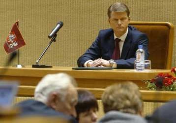 Το Κοινοβούλιο της Λιθουανίας ανακόπτει επιστροφή του Ρολάντας Πάκσας στην προεδρία