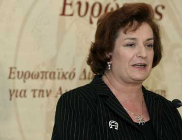 Τέσσερις προτάσεις μεταφέρει στον Οικουμενικό Πατριάρχη η Μαριέτα Γιαννάκου