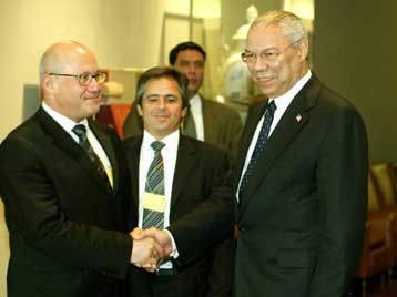 Υποσχέσεις για βοήθεια προς τους Τουρκοκύπριους απέσπασε από τις ΗΠΑ ο Ταλάτ