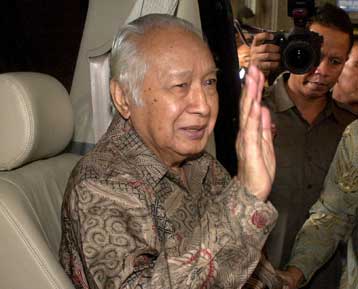 Το κόμμα του πρώην προέδρου Σουχάρτο νικητής των εκλογών στην Ινδονησία