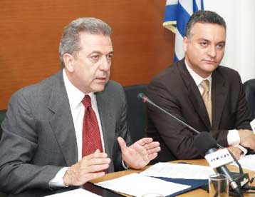 Κοινή ρότα για το θαλάσσιο τουρισμό χαράσσουν οι Δ.Αβραμόπουλος, Μ.Κεφαλογιάννης