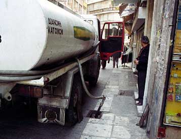 Την επιδότηση για αγορά πετρελαίου θέρμανσης το χειμώνα εξετάζει η κυβέρνηση