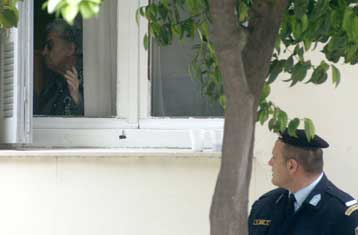 Υπολλείμματα οργανώσεων ή κάτι νέο, το «δίλημμα» της ΕΛ.ΑΣ. για τις βόμβες στην Καλλιθέα