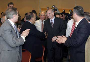 Συστράτευση όλων ζήτησε ο Γ.Παπανδρέου εν όψει ευρωεκλογών και ανανέωσης του ΠΑΣΟΚ