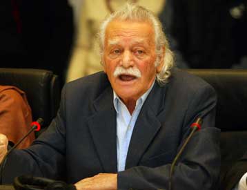 Υπέρ της υποψηφιότητας του Γ.Βότση στις ευρωεκλογές τάσσεται ο Μανώλης Γλέζος