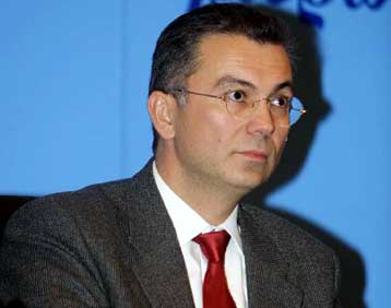 Αλλαγές στις ρυθμίσεις για το «βασικό μέτοχο» προωθεί η κυβέρνηση