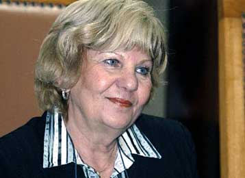 Για μεροληψία καταγγέλλεται η πρόεδρος στη δίκη του ΕΛΑ, Ελισάβετ Μπρίλλη