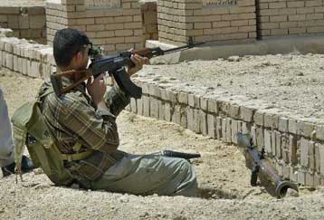 Νεκροί από πυρά των ΗΠΑ 41 μαχητές του Μοκτάντα αλ Σαντρ κοντά στη σιιτική Νατζάφ