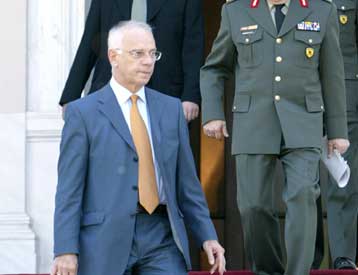 Ο αντιστράτηγος Νικόλαος Ντούβας ο νέος αρχηγός του Γενικού Επιτελείου Στρατού