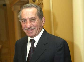 «Όχι» σε νέο δημοψήφισμα δίχως βελτιώσεις στο σχέδιο Ανάν, δηλώνει ο Κύπριος πρόεδρος