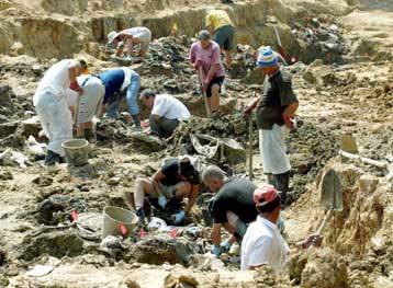 Νέος ομαδικός τάφος μουσουλμάνων εντοπίστηκε στην ανατολική Βοσνία-Ερζεγοβίνη