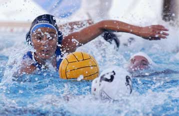 Ελπίζει στο τρόπαιο η Γλυφάδα, 10-5 την Ντουναϊσβάρος-Καμία ελπίδα για Βουλιαγμένη