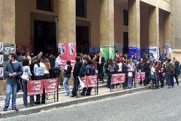 Στις κάλπες προσέρχονται την Τετάρτη οι φοιτητές των ΑΕΙ και ΤΕΙ