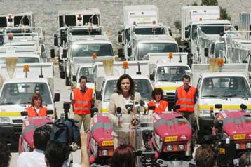 Το νέο στόλο καθαριότητας του Δήμου Αθηναίων παρουσίασε η Ντόρα Μπακογιάννη