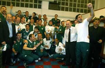 Στα… ουράνια οι «πράσινοι», να χαμηλώσει τους τόνους προσπαθεί ο Σουμ