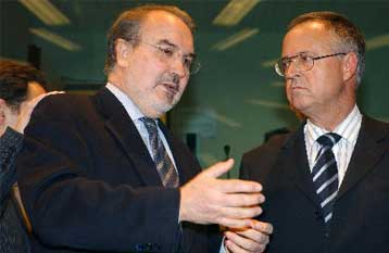 Ανησυχία στην ευρωζώνη για τις τιμές του πετρελαίου – Στο περιθώριο τα ελλείμματα