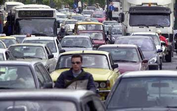 Αύξηση 21,7% στις πωλήσεις αυτοκινήτων τον Απρίλιο