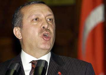 Αμετακίνητος ο Ερντογάν στην κόντρα με το στρατό για την Ανώτερη Εκπαίδευση