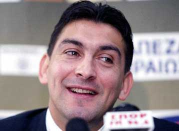 «Σκέφτομαι και εργάζομαι για την ΑΕΚ» τονίζει ο Ίλιε Ντουμιτρέσκου