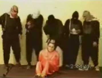 Βίντεο-σοκ με αποκεφαλισμό Αμερικανού στο Ιράκ από παρακλάδι της Αλ Κάιντα