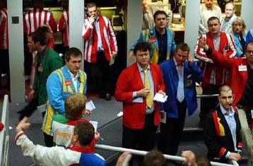 Τα 41 δολάρια το βαρέλι πλησιάζουν οι τιμές του πετρελαίου