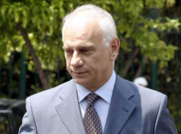 Εντολή για επιθεωρήσεις σε στρατιωτικές εγκαταστάσεις έδωσε ο υπουργός Εθνικής Αμυνας