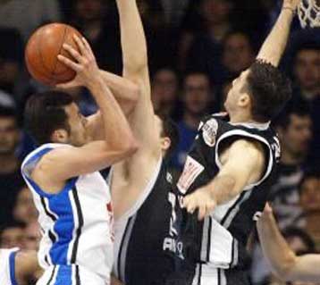 Ο Ηρακλής αντίπαλος του Παναθηναϊκού, 90-85 τον ΠΑΟΚ στην παράταση