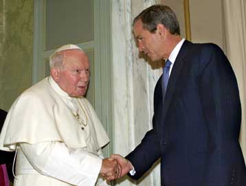 Κριτική στον Αμερικανό πρόεδρο για το θέμα του Ιράκ θα ασκήσει ο Πάπας Ιωάννης Παύλος