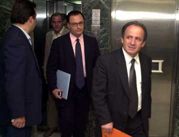 Σε επιτροπή το θέμα των συμβασιούχων του ιδιωτικού τομέα, ανακοίνωσε ο Π.Παναγιωτόπουλος