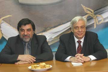 Νέο μοντέλο διάρθρωσης της ιεραρχίας στο Δημόσιο προωθεί η κυβέρνηση