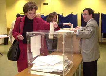 Προβάδισμα στη ΝΔ έως 7,7% δίνουν νέες δημοσκοπήσεις εν όψει των ευρωεκλογών