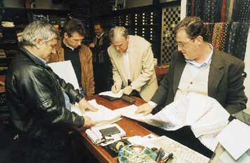 Δύο «ομάδες κρούσης» κατά αισχροκέρδειας και παρεμπορίου