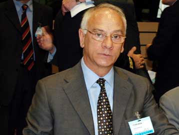 Ο ενιαίος αμυντικός χώρος ισχύει ως πολιτική και ως δόγμα, εξηγεί ο Σπ.Σπηλιωτόπουλος