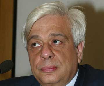 Τους συμβασιούχους δικαιώνει η ΟΚΕ που εξετάζει το ΠΔ για τις μονιμοποιήσεις