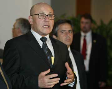 Πρόωρες εκλογές στα κατεχόμενα προανήγγειλε ο Μεχμέτ Αλί Ταλάτ