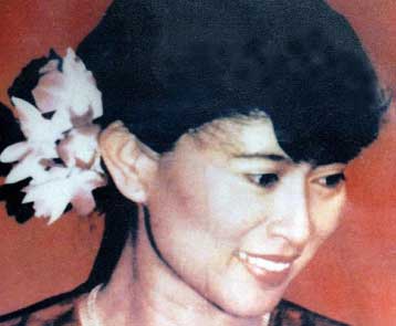 Απειλή για τα συμφέροντα των ΗΠΑ η στρατιωτική χούντα της Μιανμάρ, δηλώνει ο Μπους