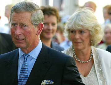 Το φθινόπωρο παντρεύεται ο Κάρολος την Καμίλα, υποστηρίζει «ειδικός»