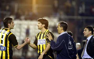 Οι παίκτες λένε «όχι» στον Ντέμη-Επιχειρηματίας καλύπτει το χρέος προς την Παλμέιρας