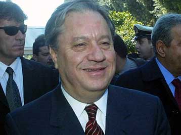 «Στοπ» στις παράνομες αποσπάσεις δημοσιών υπαλλήλων βάζει το ΥΠΕΣ