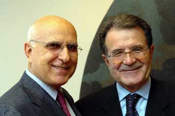 Σε αναθεώρηση της Οδηγίας για την εργασία άνω των 48 ωρών καλεί ο Σταύρος Δήμας