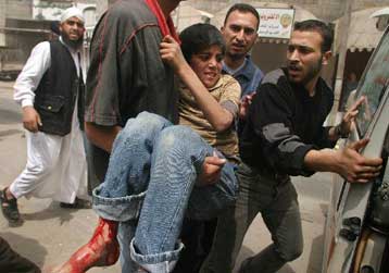 Τουλάχιστον 22 οι νεκροί από την τελευταία ισραηλινή επιδρομή με πυραύλους στη Ράφα