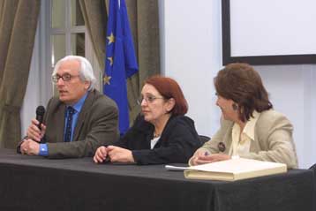 Αποκλειστικά δημόσιο το σύστημα υγείας χωρίς εισφορές ζητά η Αλέκα Παπαρήγα