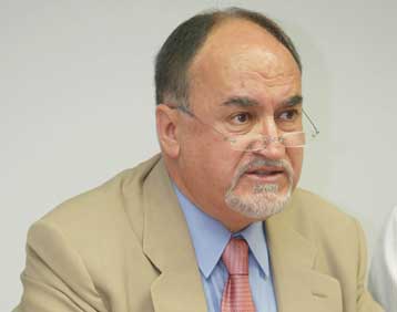 Φορολογική μεταρρύθμιση με δικαιότερο σύστημα υπόσχεται ο Αδάμ Ρεγκούζας