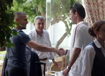 Αγωνιώδης προσπάθεια για την επίτευξη «ειρήνης» εν όψει της εθνικής ομάδας