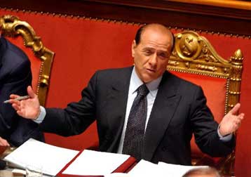 «Όχι» Μπερλουσκόνι στο αίτημα ανάκλησης των Ιταλών στρατιωτών από το Ιράκ