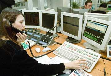 Στα 184 δισ. ευρώ «σκαρφάλωσε» το δημόσιο χρέος το πρώτο τρίμηνο