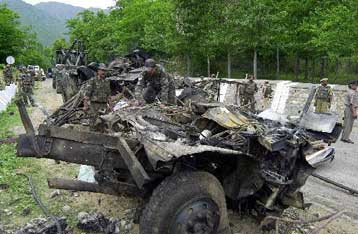 Τουλάχιστον 33 Ινδοί στρατιώτες σκοτώθηκαν από έκρηξη νάρκης στο Κασμίρ