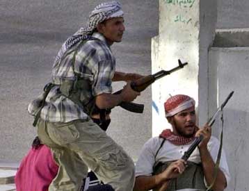 Δεκάδες νεκροί σε συγκρούσεις στην Κούφα, τη Νατζάφ, τη Βασόρα και τη Φαλούτζα